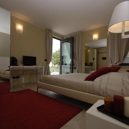 Relais Corte Bergamini Peschiera del Garda Phòng bức ảnh